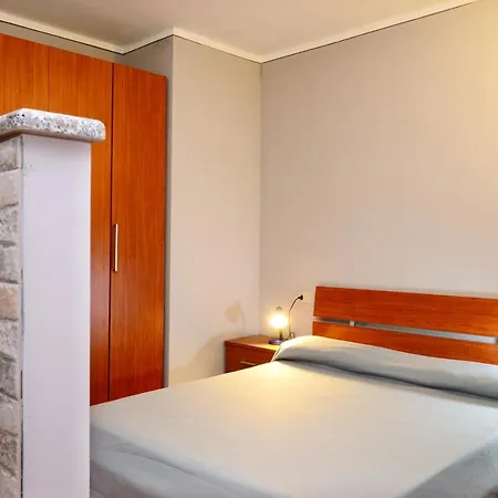 Apartment La Grolla Manerba del Garda