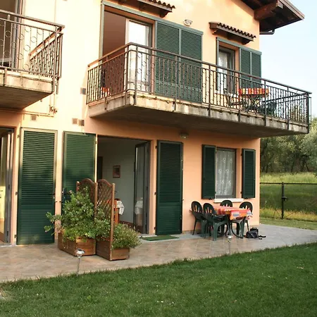 Apartament La Grolla Manerba del Garda