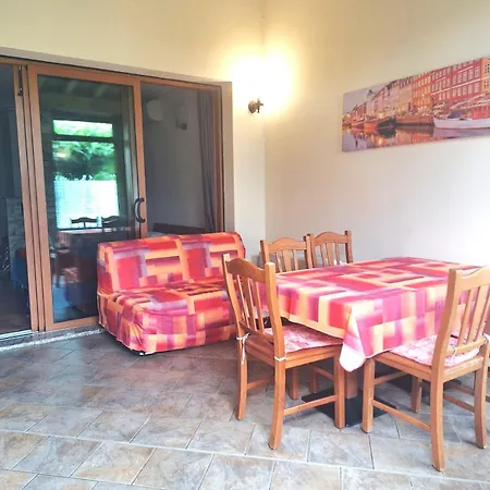 Apartament La Grolla Manerba del Garda