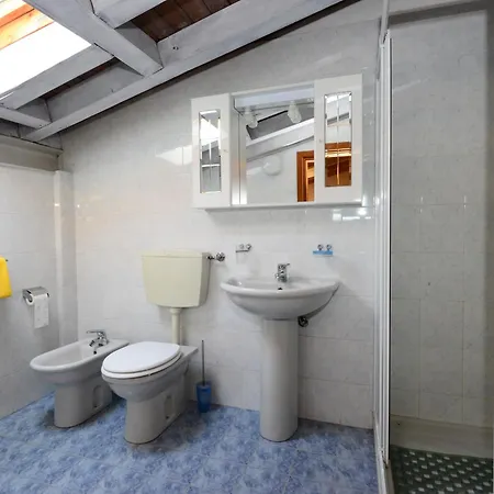 Apartament La Grolla Manerba del Garda