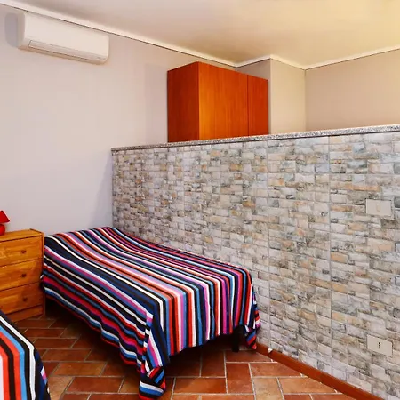 Apartament La Grolla Manerba del Garda