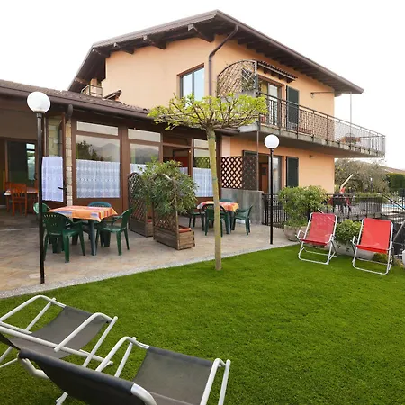 Apartament La Grolla Manerba del Garda